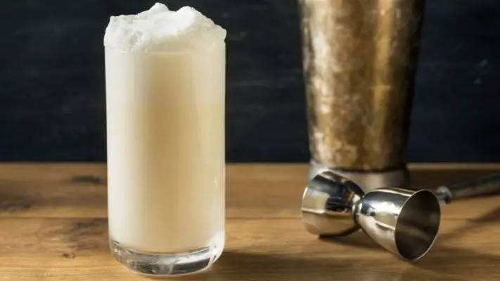 What Does a Ramos Gin Fizz Taste Like?